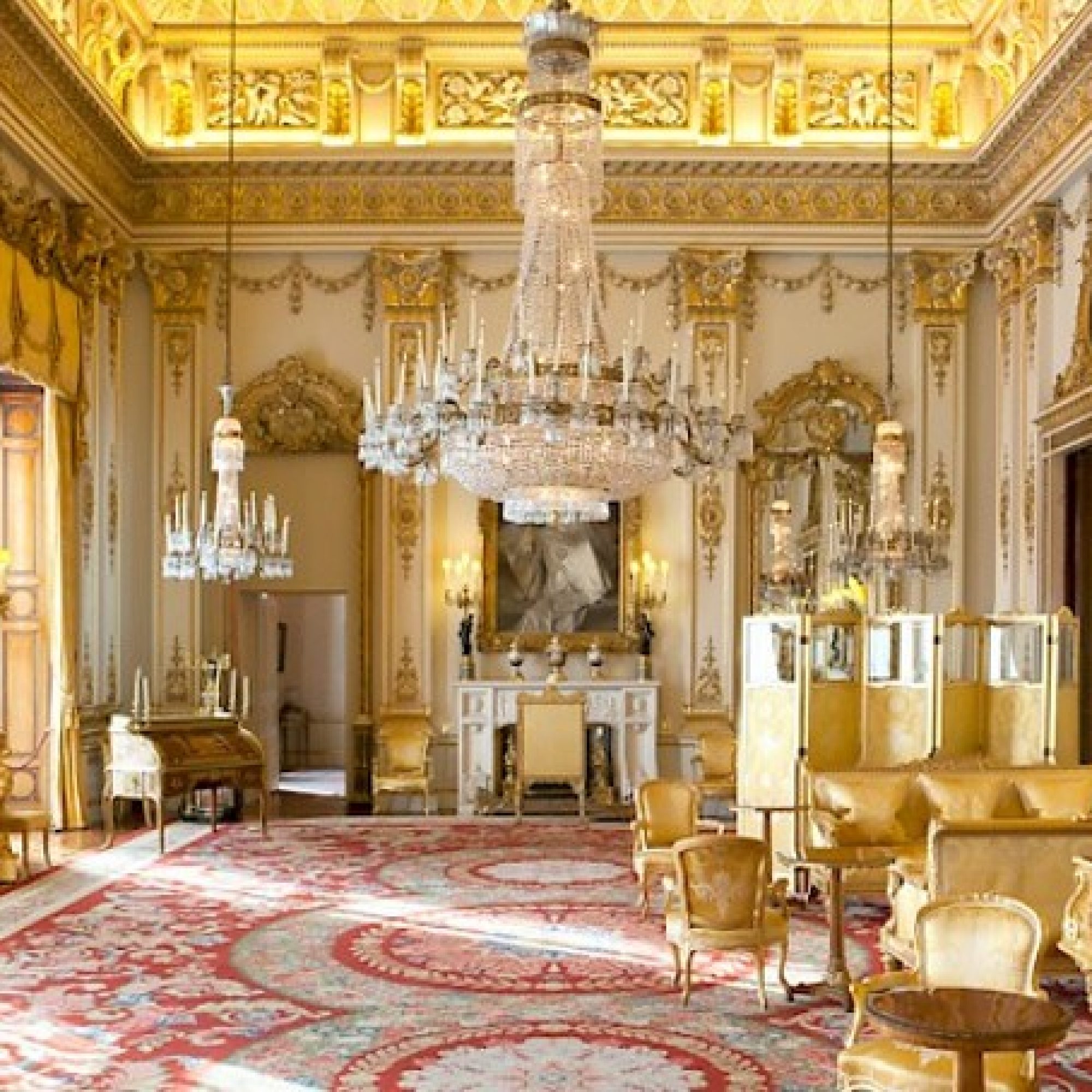 Buckingham-Palace-Interior (2)
