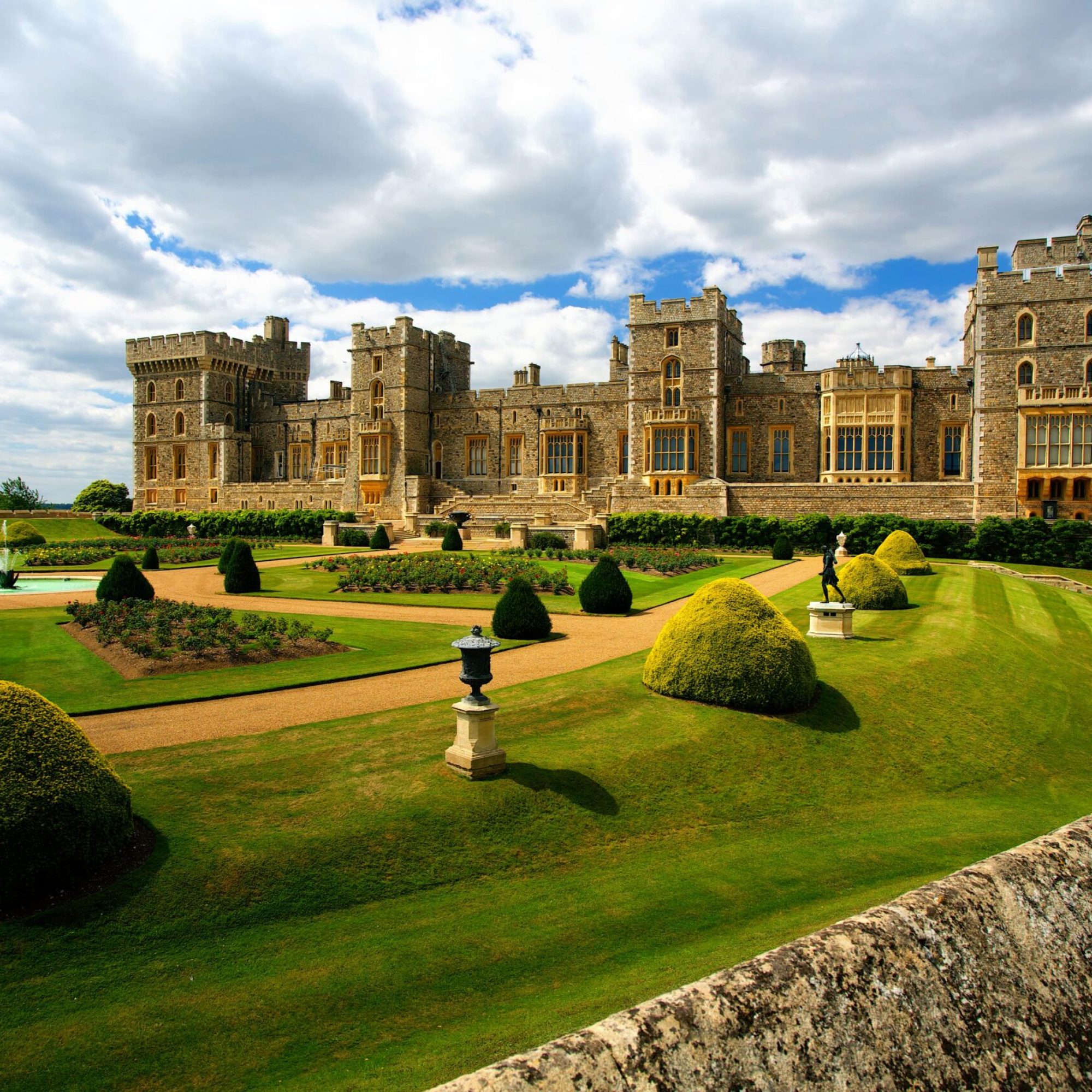 Photo of Windsor Castle and Garden under blue summer skies