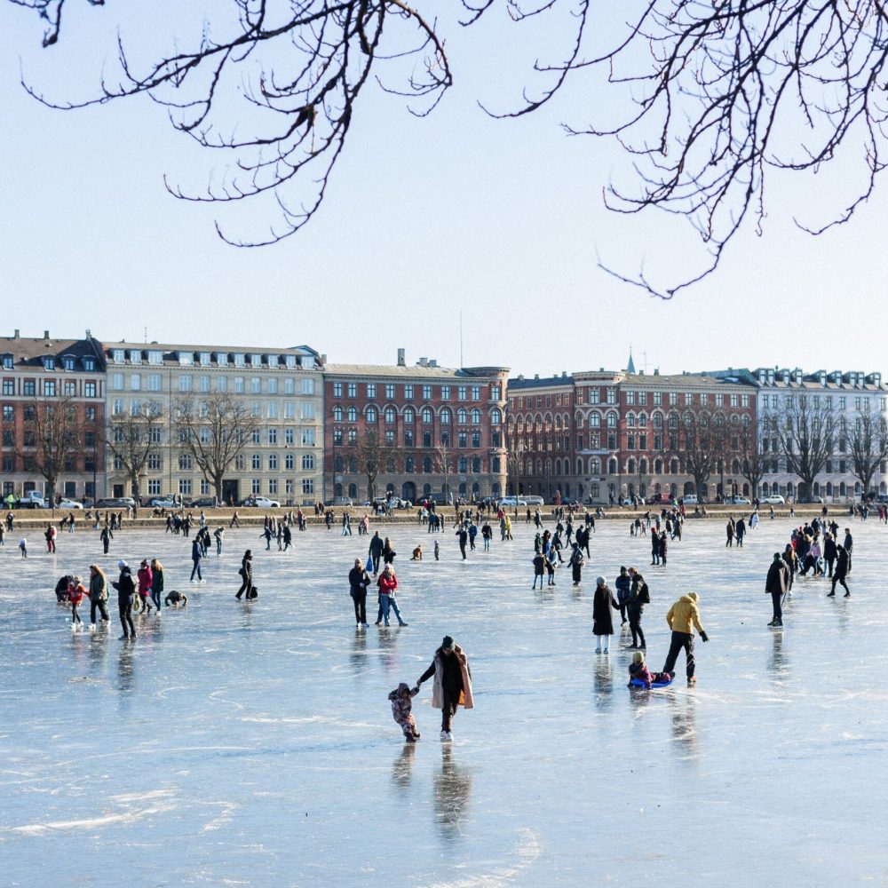 iceskating-winter-snow-min